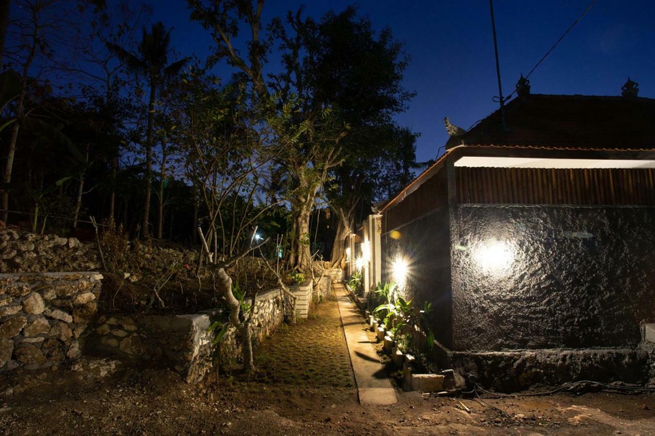 Ambengan Private Villas Toyapakeh Exterior foto